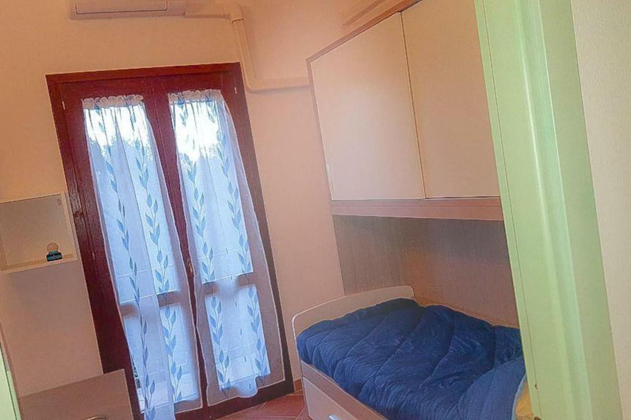 Appartamento A Pula Vicino Al Mare Extérieur photo