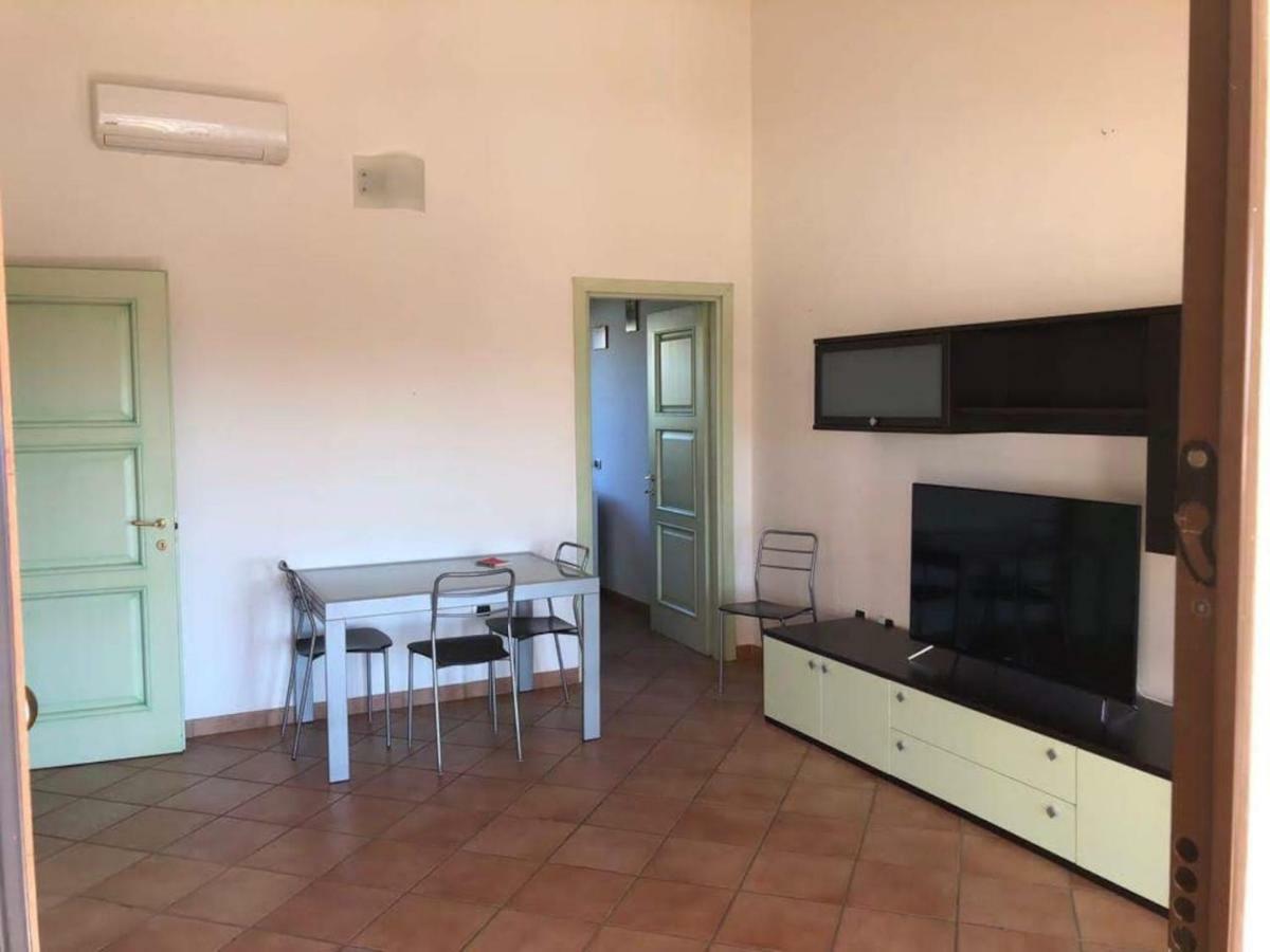 Appartamento A Pula Vicino Al Mare Extérieur photo